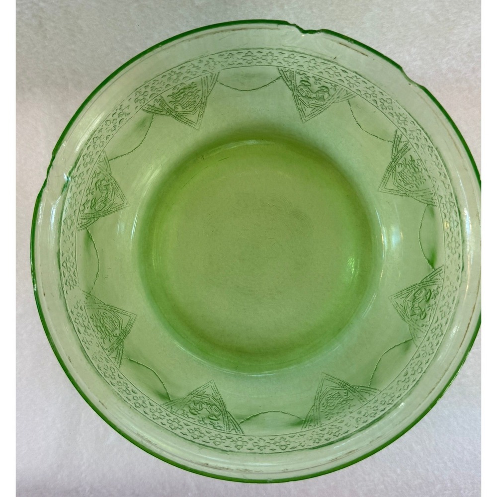 Vintage Indiana Lorain Basket Green Uranium Depression Glass Bowl Chipped